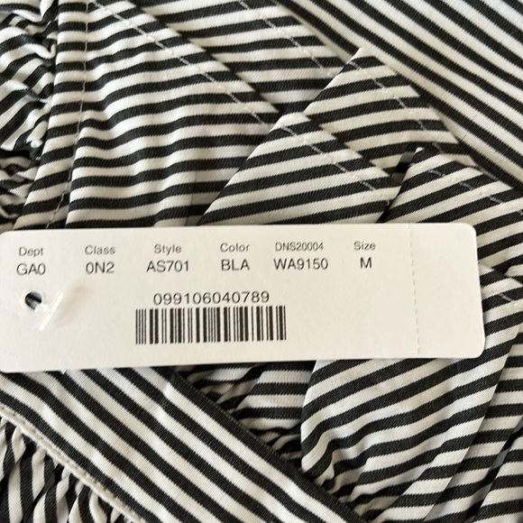 COPY - J.Crew Ruffle-Front Classic-Fit Boy Shirt In Stripe-NWT-Black -MEDIUM - Picture 8 of 8